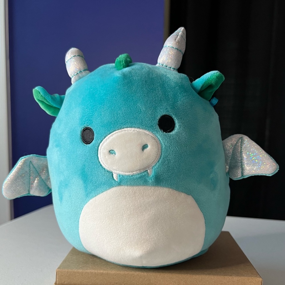 Squishmallows Fantasy Squad Avrill the Dragon